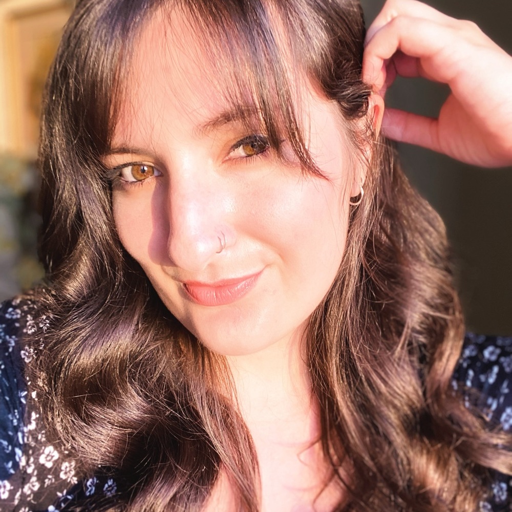 Meet your Posher, Chloe